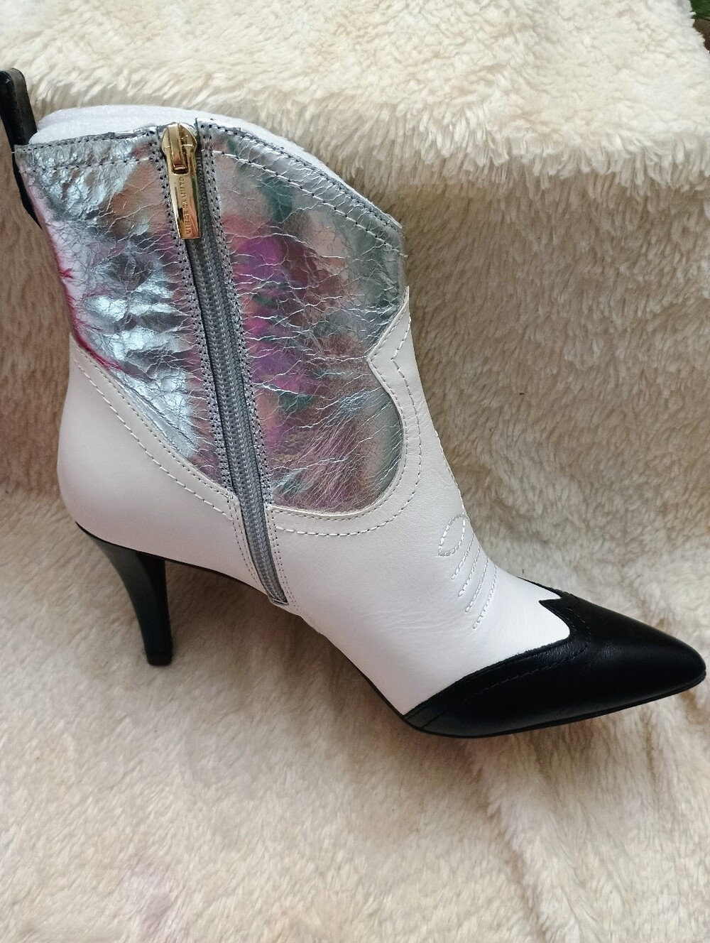 Vince Camuto Saiovell Heeled Western Bootie - Metallic Silver / Coconut White /